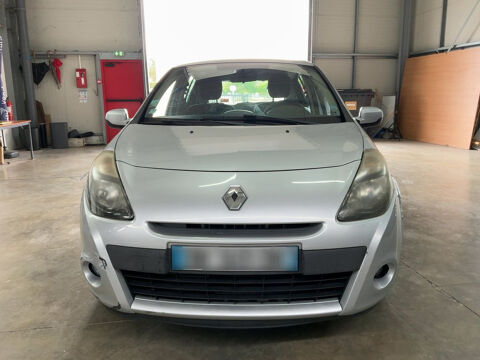 Clio III Expression Clim 2011 occasion 13300 Salon-de-Provence