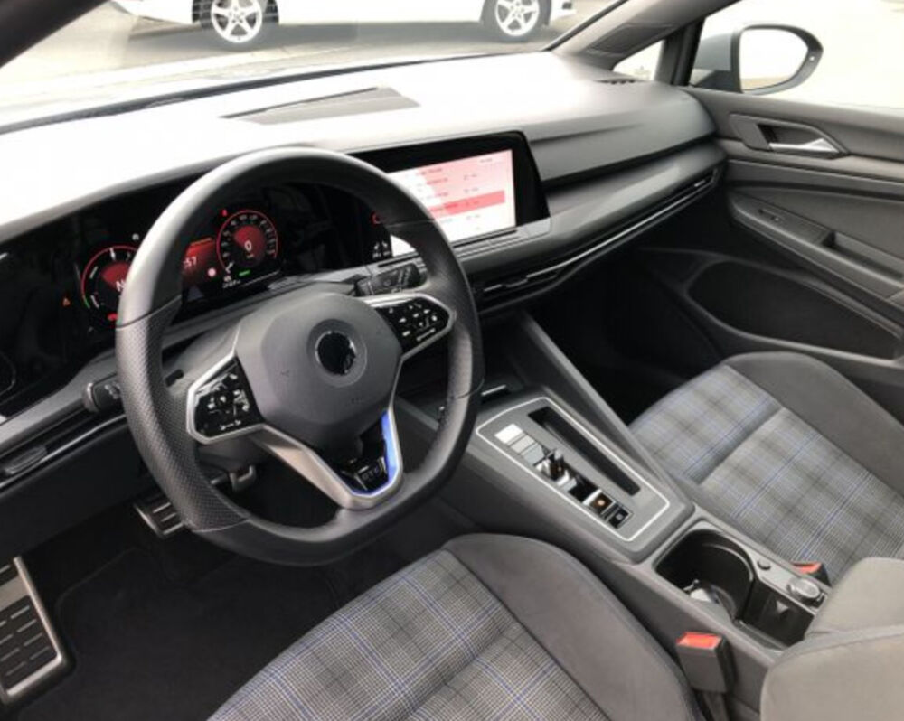 Golf VIII GTE Gris Nardo 1.4 eHybrid Plugin 245CV -Nardo- LED - 2022 occasion 33320 Eysines