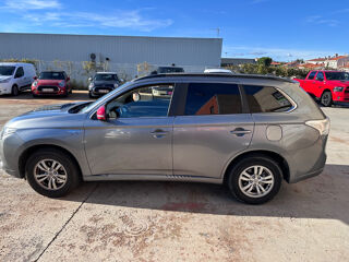 Outlander PHEV Hybride rechargeable Instyle 2014 occasion 66330 Cabestany