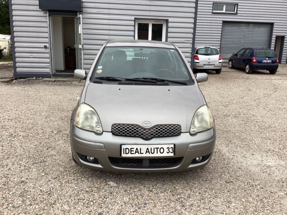 Yaris 1.0 Linea Luna 2005 occasion 33700 M&eacute;rignac
