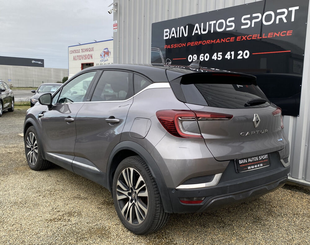 Captur 1.6 E-Tech hybride rechargeable 160ch Initiale Paris 2021 occasion 35470 Bain-de-Bretagne