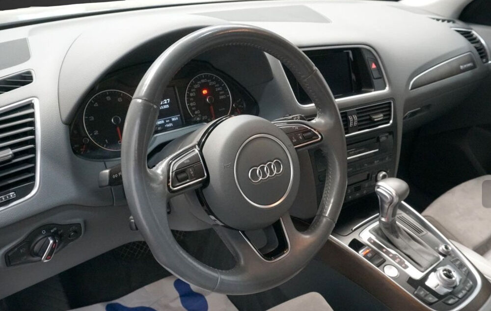 Q5 2.0 TFSI Quattro • Alcantara • NAVI • Bi-X&eacute;non • Si&egrave;ges Chau 2017 occasion 33320 Eysines