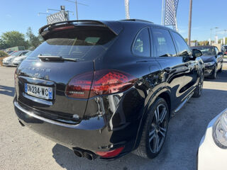 Cayenne GTS, toit ouvrant, sieges, electrique, camera de recul etc.. 2012 occasion 24750 Tr&eacute;lissac