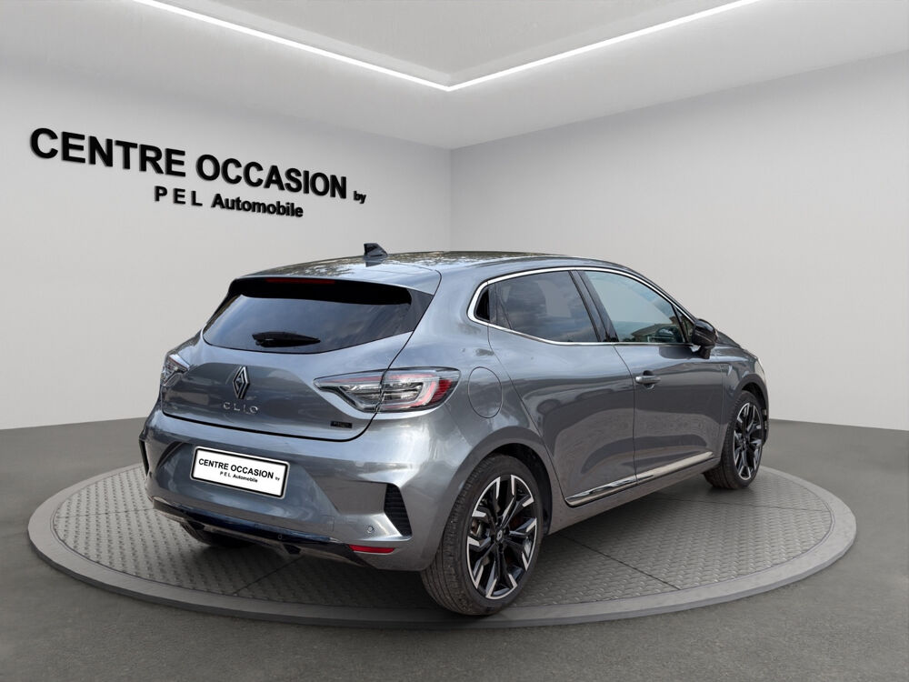 Clio V E-TECH HYBRID 145 TECHNO – 12 045 KM – 1&Egrave;RE MAIN 2025 occasion 83140 Six-Fours-les-Plages