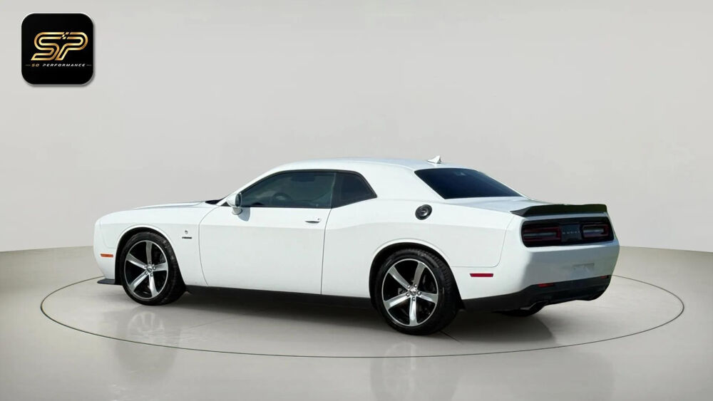 Challenger 5.7 V8 HEMI 377 ch * Bo&icirc;te Auto * Cam&eacute;ra de Recul * Bi-X&eacute;non 2016 occasion 33150 Cenon