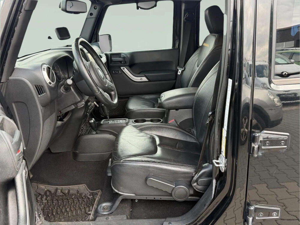 Wrangler Unlimited Sahara * 2.8 CRD * 4x4 * Bo&icirc;te Auto * Cuir * Hard 2013 occasion 33150 Cenon