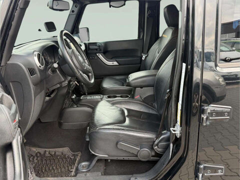 Wrangler Unlimited Sahara * 2.8 CRD * 4x4 * Bo&icirc;te Auto * Cuir * Hard 2013 occasion 33150 Cenon