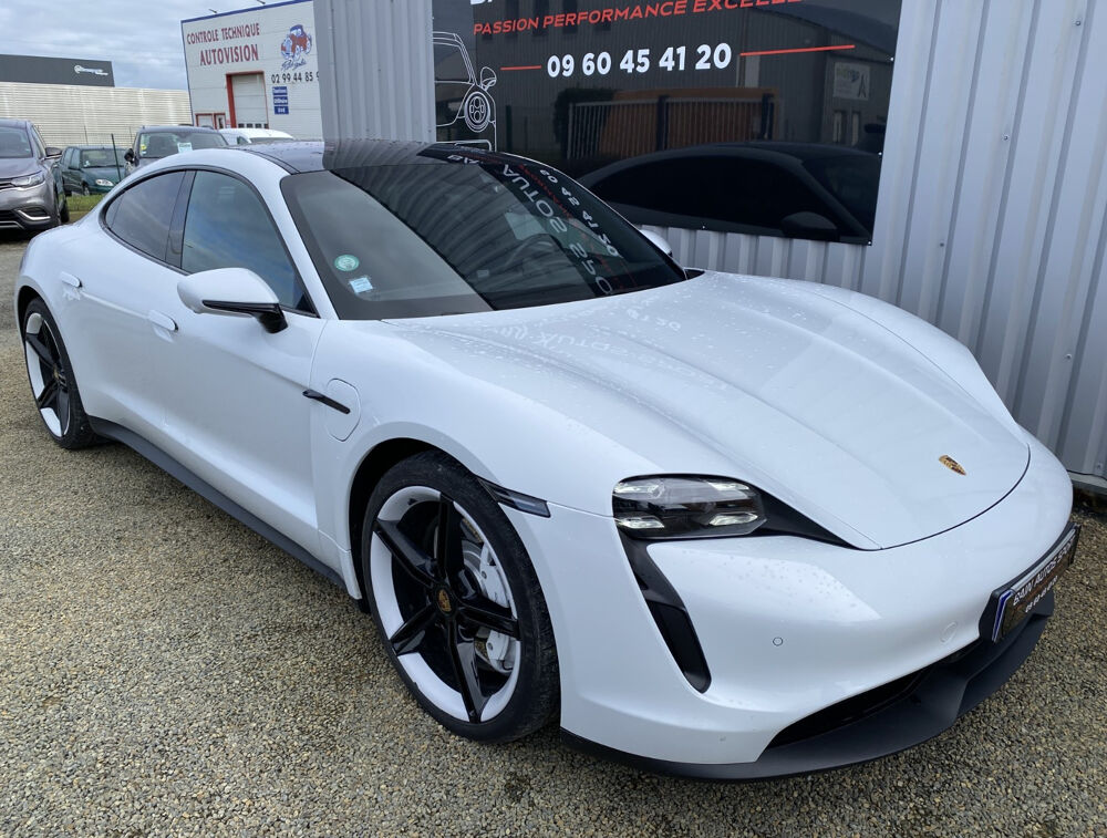 Taycan 4S 94kw 571ch 2020 occasion 35470 Bain-de-Bretagne