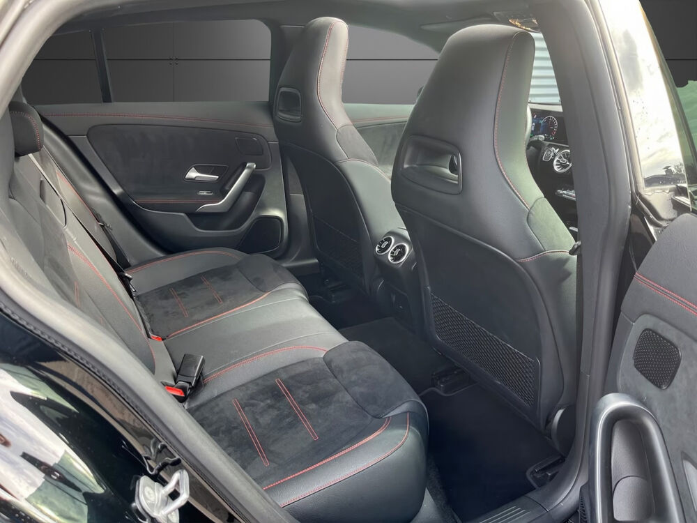 Classe CLA Shooting Brake 250 e &middot; 218ch &middot; AMG line &middot; Toit ouvrant &middot; Cam 2024 occasion 33320 Eysines
