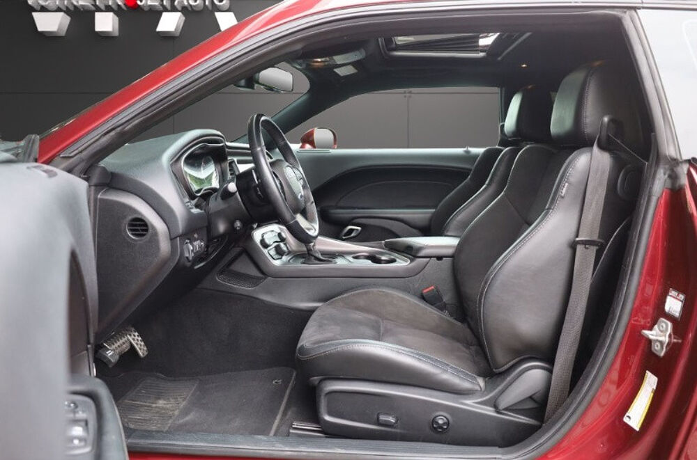 Challenger &middot; GT AWD &middot; 3.6 V6 309ch &middot; Toit ouvrant &middot; R&eacute;gulateur adaptati 2019 occasion 33320 Eysines