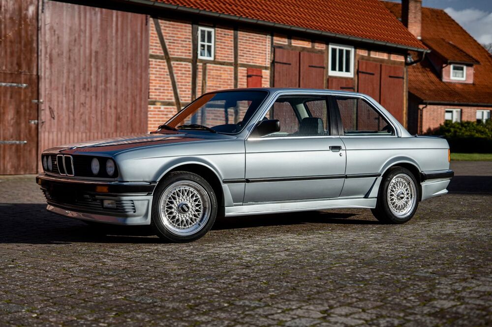 Série 3 BMW 323i Pack M état exceptionnel 1984 occasion 33430 Gans