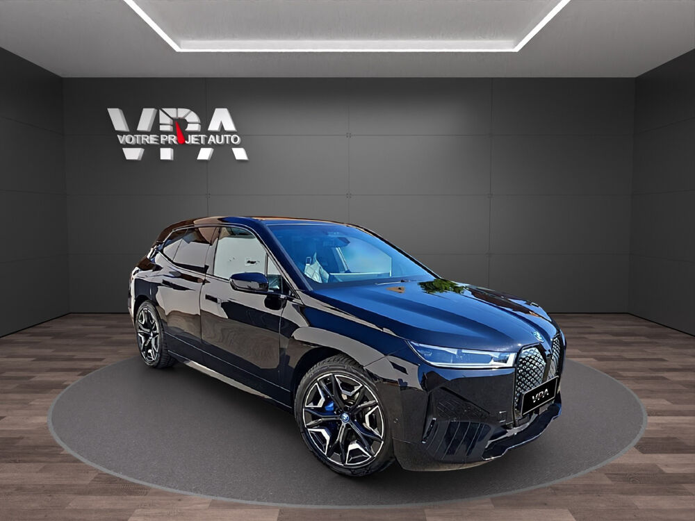 iX xDrive40 M Sport 326 ch • Toit panoramique &agrave; vitrage actif • 2023 occasion 33320 Eysines