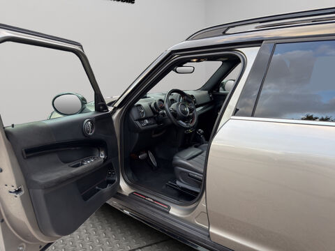 Countryman COOPER SE ALL4 224 CH JCW – HYBRIDE RECHARGEABLE – 2019 occasion 83140 Six-Fours-les-Plages