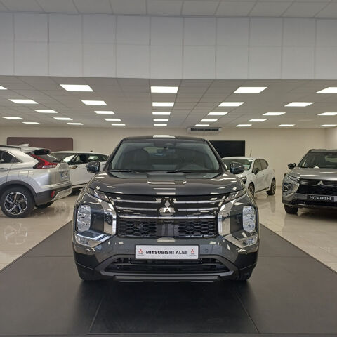 Outlander 2.4 MIVEC PHEV 4WD INVITE+ 2025 occasion 30100 Al&egrave;s
