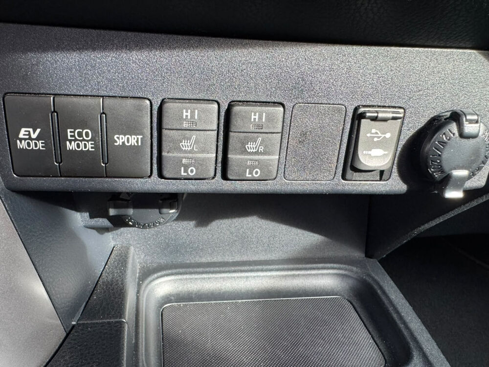 RAV 4 197 Hybride Exclusive 2WD CVT 2016 occasion 60290 Neuilly-sous-Clermont