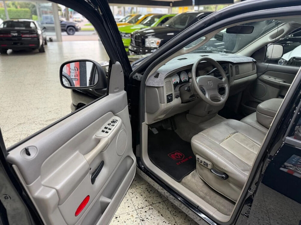 RAM LAIE SPORT * V8 MAGNUM 4.7 238 CH * NIGHT EDITION * CUIR 2003 occasion 33150 Cenon