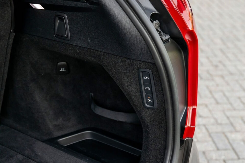 XC90 &middot; T8 Ultra Dark AWD 455 ch &middot; 7 places &middot; Toit Pano &middot; CarPlay 2023 occasion 33320 Eysines