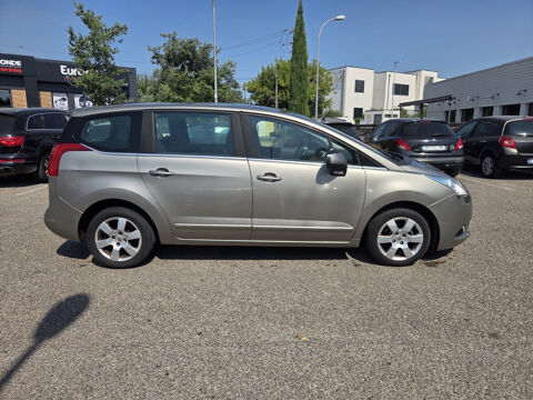 5008 Premium 2011 occasion 13300 Salon-de-Provence