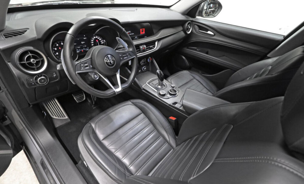 Stelvio 2.0 T 280ch AWD - First Edition Plus - Cuir Noir 2017 occasion 33320 Eysines