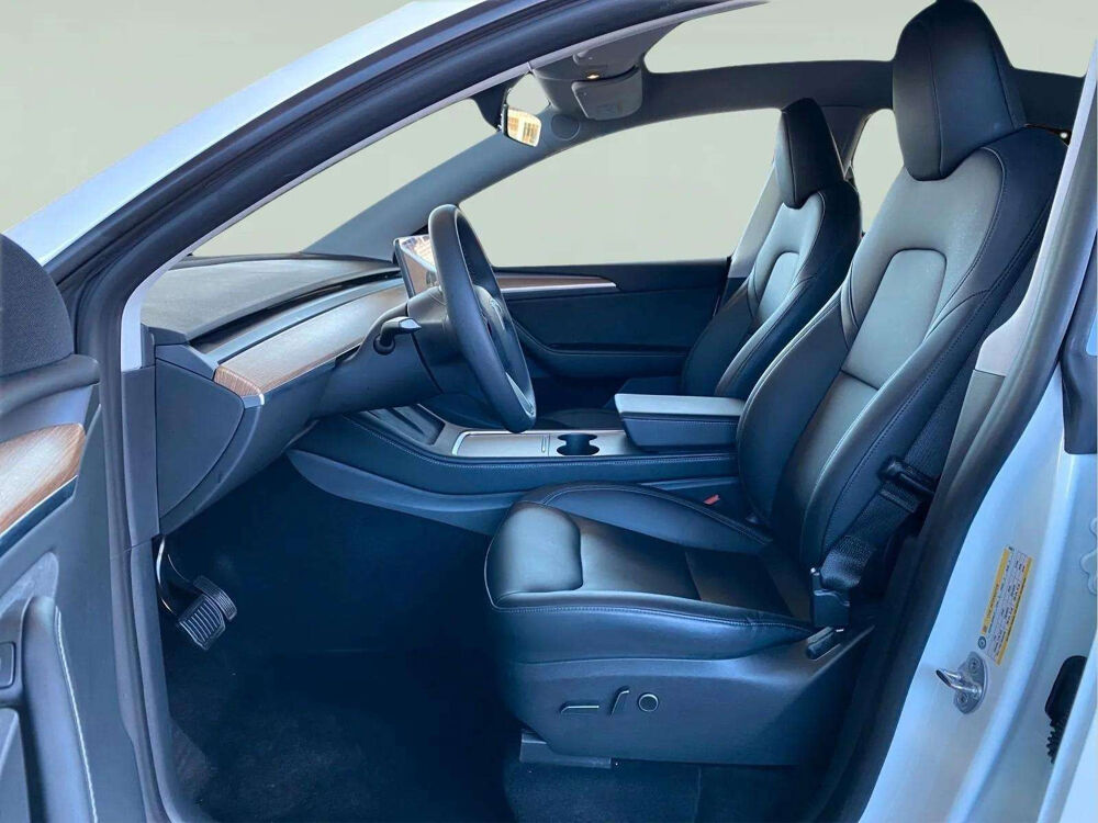 Model Y Tesla Propulsion Standard * Faible Kilom&eacute;trage * Res 2025 occasion 33150 Cenon