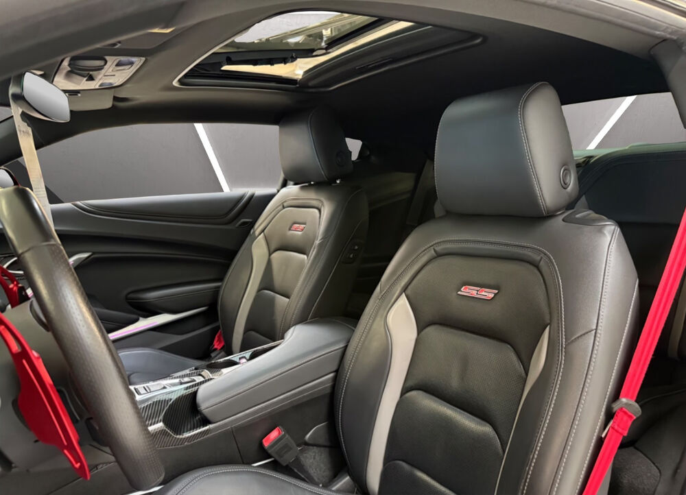 Camaro Coup&eacute; 6.2 V8 SS 453 ch – Bo&icirc;te automatique – Black Edition 2018 occasion 33320 Eysines