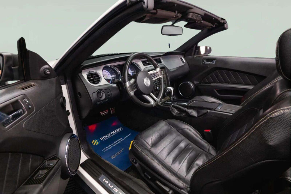 Mustang CABRIOLET * V6 3.7 309 CH * AUTOMATIQUE * CUIR * BLUETOOTH 2012 occasion 33150 Cenon