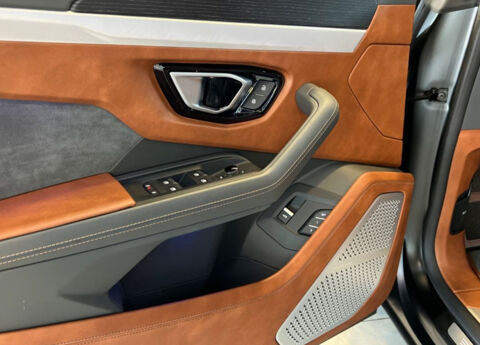 Urus 4.0 V8 - Toit pano - Si&egrave;ges massants - Camera 360&deg; - Premi&egrave;r 2019 occasion 33320 Eysines