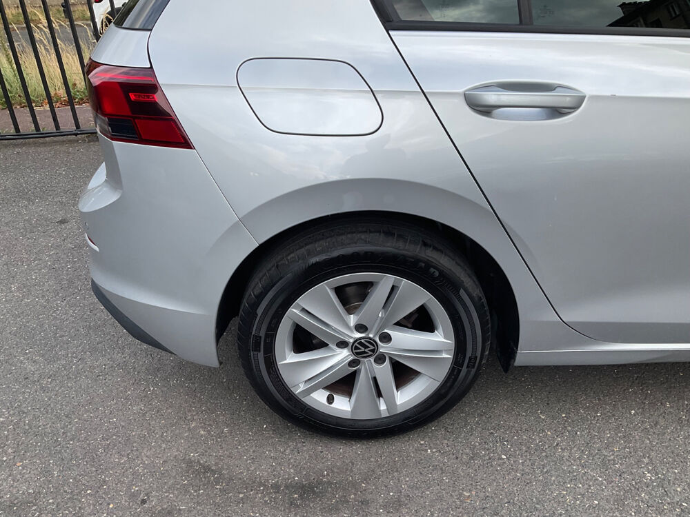Golf eTSI 110 Ch DSG Life Plus 2023 occasion 94100 Saint-Maur-des-Foss&eacute;s