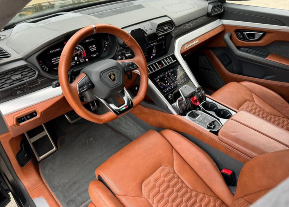 Urus 4.0 V8 - Toit pano - Si&egrave;ges massants - Camera 360&deg; - Premi&egrave;r 2019 occasion 33320 Eysines