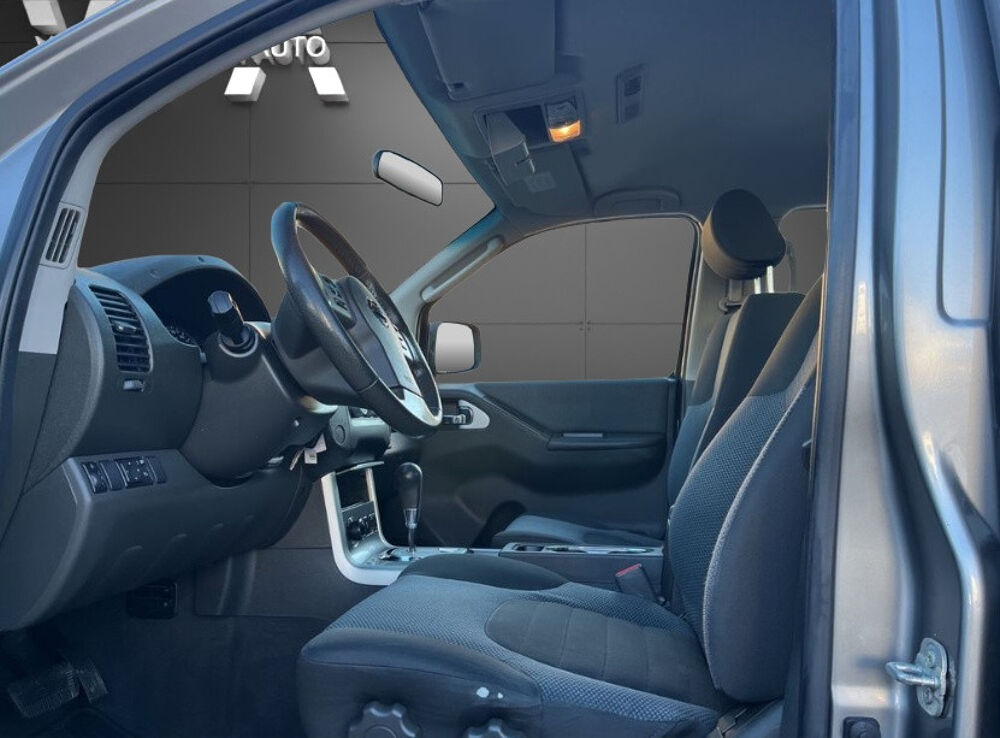 Navara 2.3DCI 190CH DOUBLE CABINE TOIT OUVRANT SI&Egrave;GES CHAUFFANTS 2015 occasion 33320 Eysines