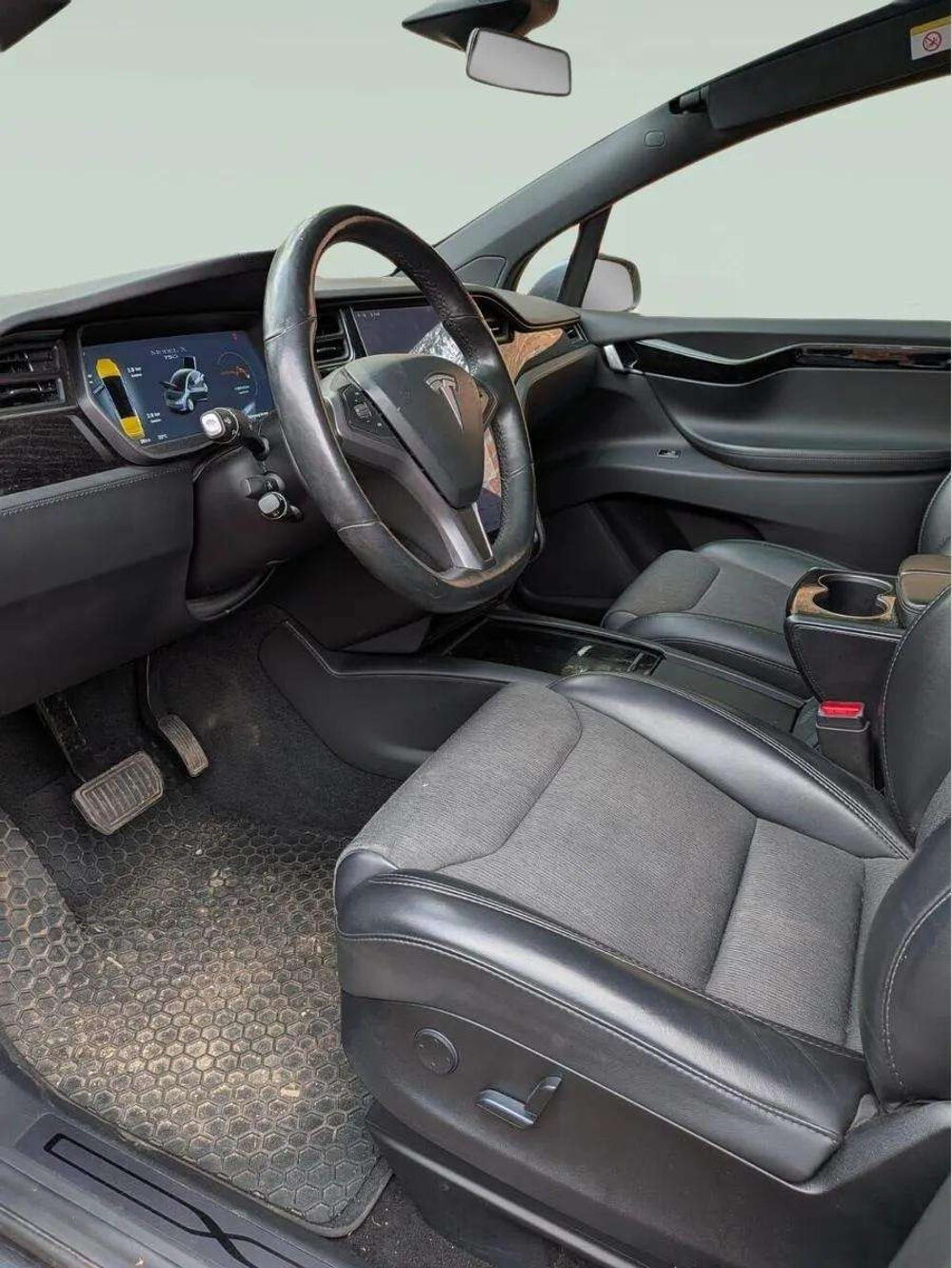 Model X * LONG RANGE 100KWH AWD / 423 CH * AUTOMATIQUE * AUTOPILOT 3 2019 occasion 33150 Cenon