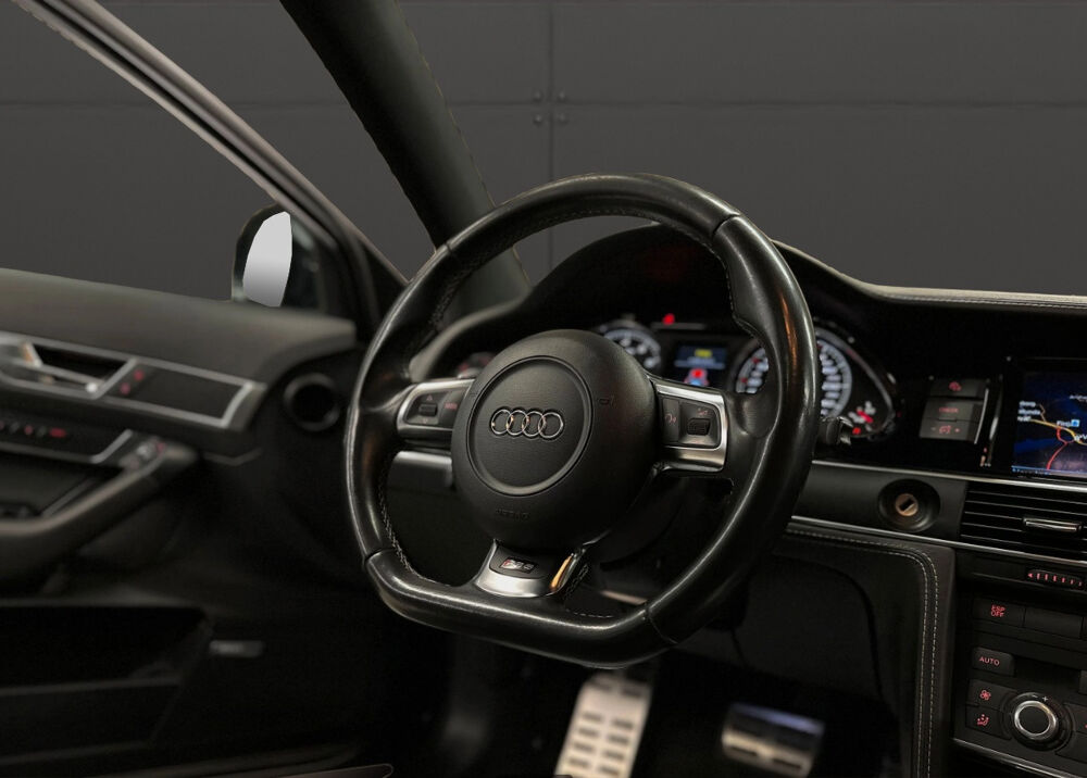 RS6 PLUS V10 5.0V10 TFSI 580CH FULL BLACK TOIT PANO 2011 occasion 33320 Eysines