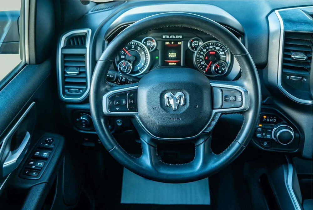 RAM 1500 Big Horn * V8 5.7 HEMI * 401 ch * 4x4 * CarPlay * Cam&eacute;r 2020 occasion 33150 Cenon