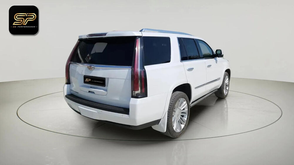Escalade Platinum * V8 6.2 * 426 ch * 1&egrave;re Main * 7 Places * Jantes 2 2016 occasion 33150 Cenon