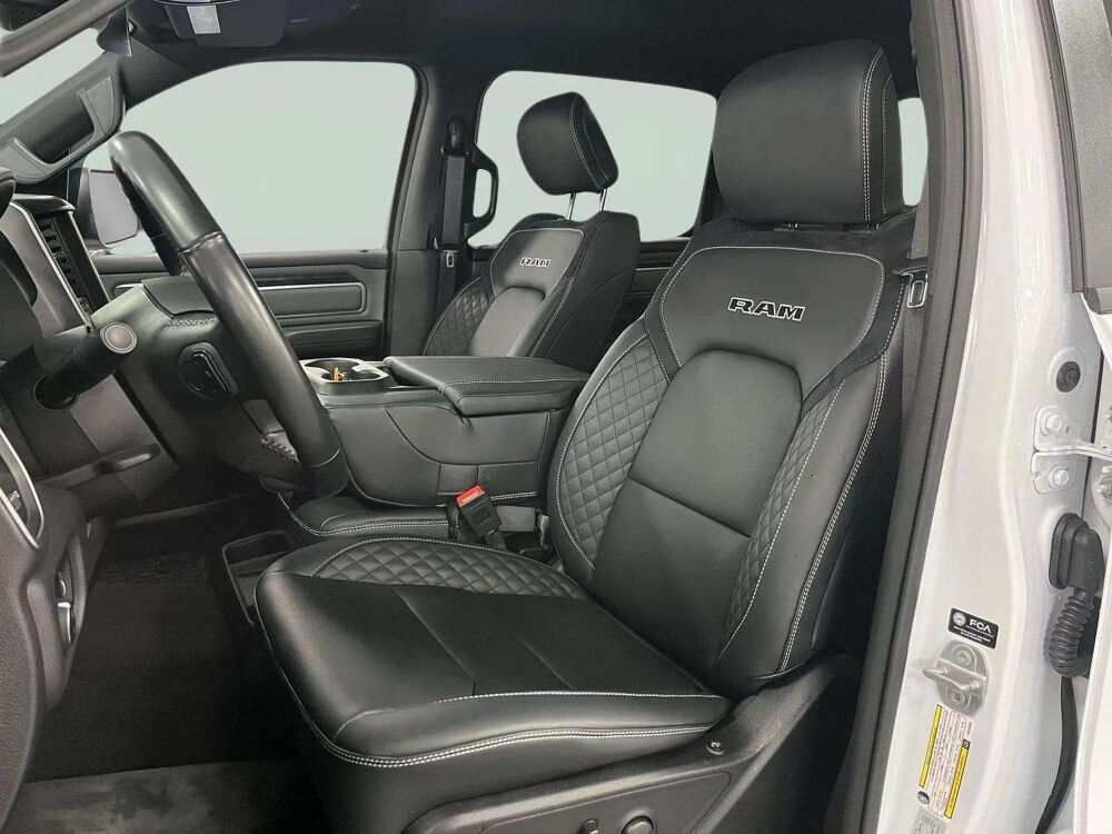 RAM LONGBED * 5.7 HEMI V8 401 CH * AUTOMATIQUE 4X4 * CARPLAY, CA 2022 occasion 33150 Cenon