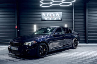 S&eacute;rie 5 550i xDrive M Sport 408 ch - HUD - Si&egrave;ges ventil&eacute;s - Apple C 2010 occasion 33320 Eysines