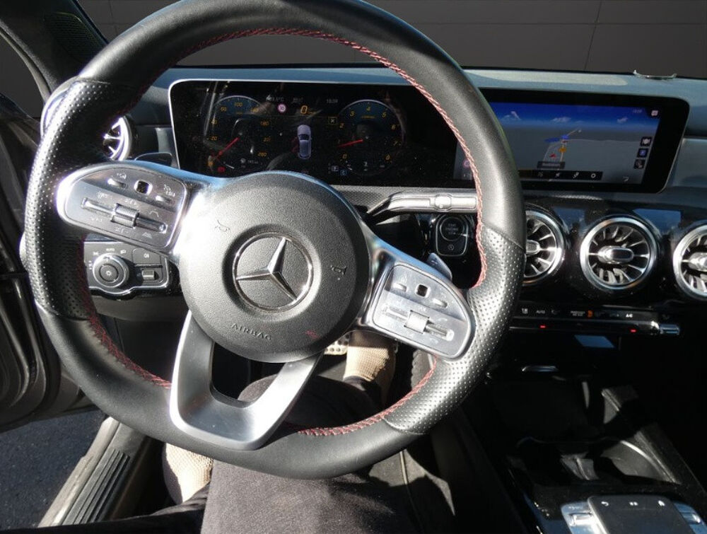Classe A 250 &middot; 2.0i 224ch &middot; AMG Line &middot; Night Pack &middot; Si&egrave;ges chauffants 2019 occasion 33320 Eysines