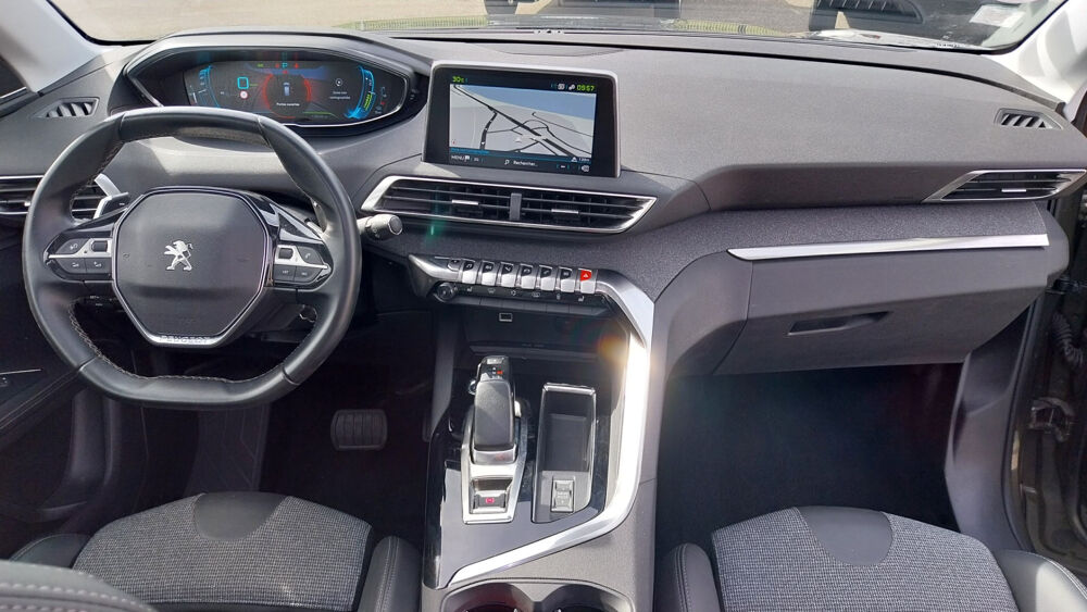 3008 Peugeot hybrid 225 cv eat8 allure business toit ouvrant 2020 occasion 26240 Saint-Vallier