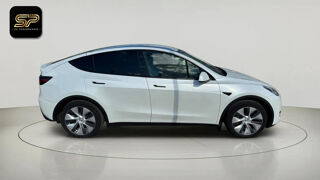 Model Y Standard Range BYD * Faible Kilom&eacute;trage * Garantie Tesla * P 2023 occasion 33150 Cenon