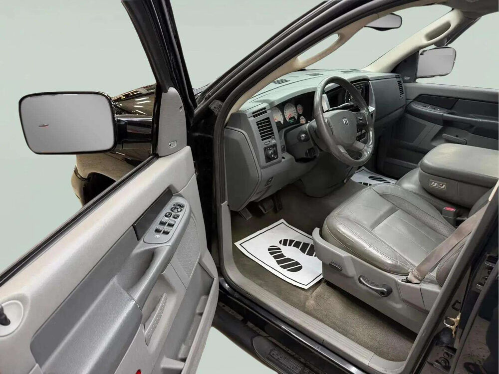 RAM 1500 Laramie Sport 5.7 HEMI V8 GPL 4x4 * Hardtop * 349 ch 2006 occasion 33150 Cenon