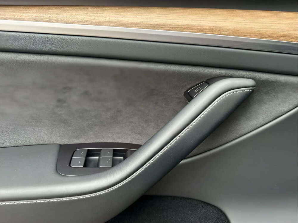 Model Y LONG RANGE DUAL MOTOR AWD 514 CH * AUTOMATIQUE * TOIT PANORA 2023 occasion 33150 Cenon