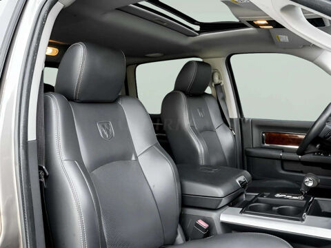 RAM 1500 Laramie 5.7 HEMI V8 4x4 * Toit ouvrant * Ventil&eacute;/Chauff 2011 occasion 33150 Cenon