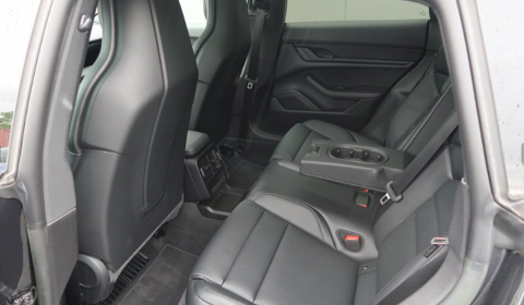Taycan SPORT TURISMO *TOIT PANO * 408cv 2023 occasion 33320 Eysines