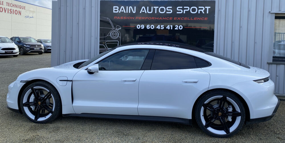 Taycan 4S 94kw 571ch 2020 occasion 35470 Bain-de-Bretagne