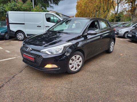 Hyundai i20    1.2 84CH ETHANOL INTUITIVE