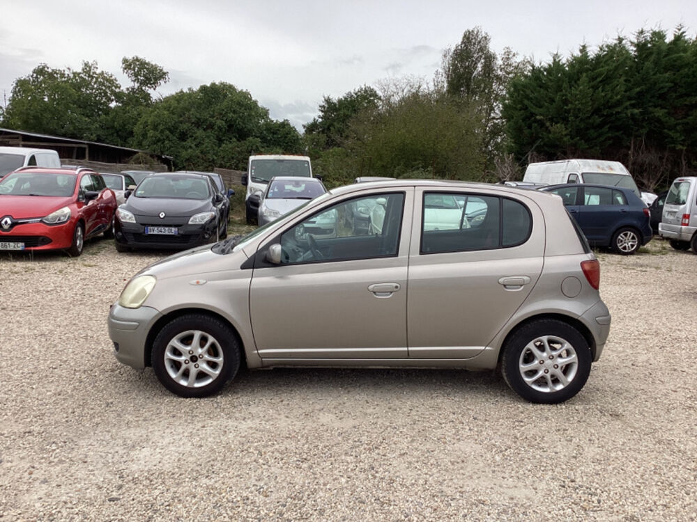Yaris 1.0 Linea Luna 2005 occasion 33700 M&eacute;rignac