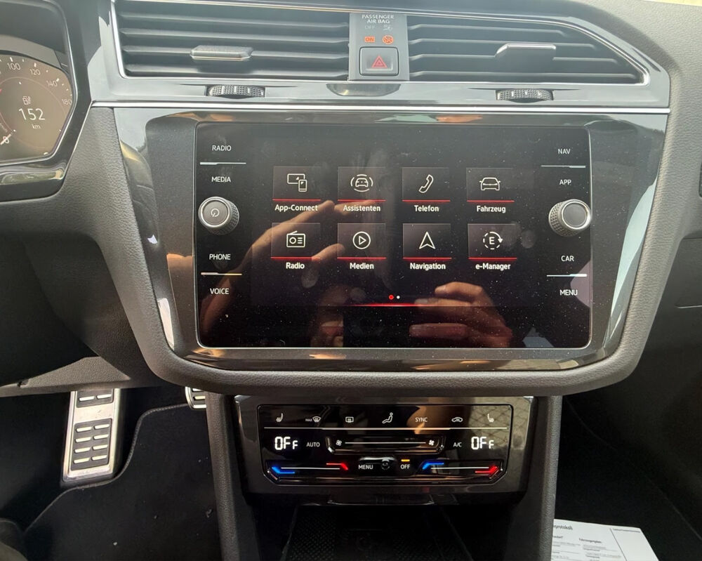 Tiguan R-Line eHybrid 245 ch – Toit panoramique – IQ.Light Matrix L 2022 occasion 33320 Eysines