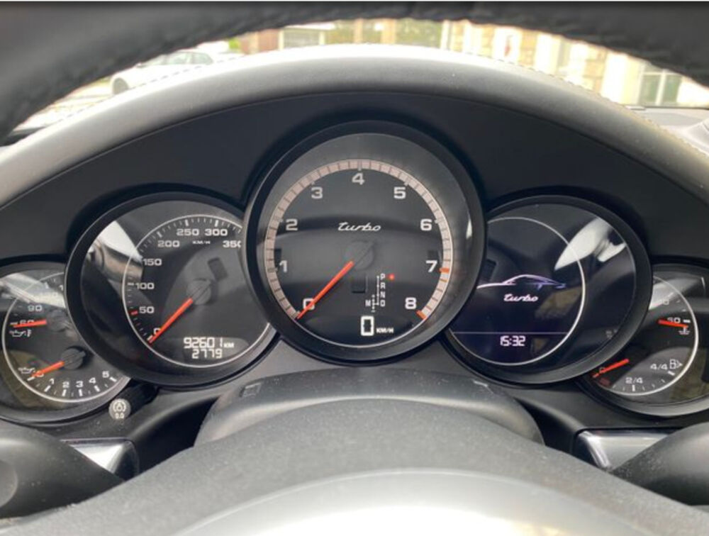 911 type 991 Turbo. 520 CH. Toit ouvrant.Bose 2013 occasion 33320 Eysines