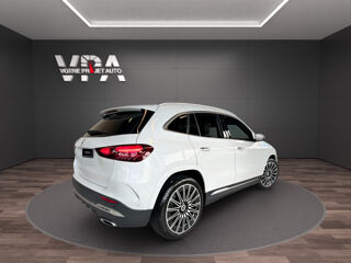 Classe GLA 200 AMG Line 1.3 Turbo Hybride 163 ch– Blanc – Toit ouvrant 2023 occasion 33320 Eysines