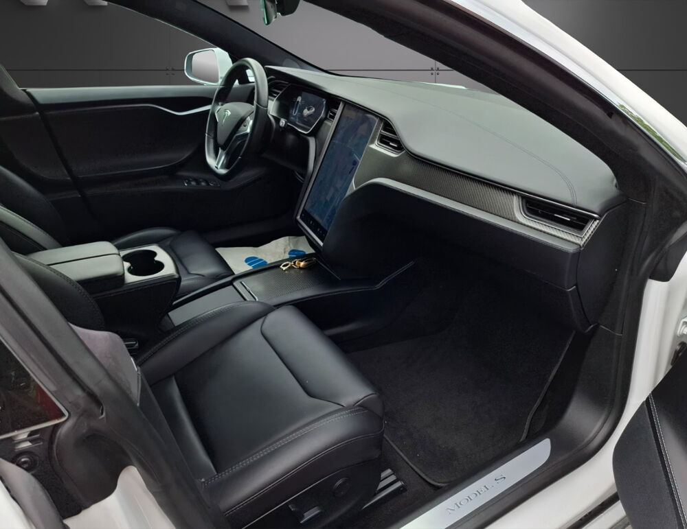 Model S 75D 332 ch – Toit panoramique – Autopilot – Si&egrave;ges &eacute;lectriqu 2018 occasion 33320 Eysines
